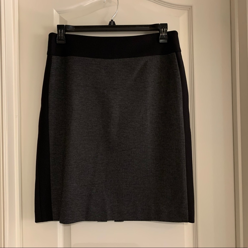 Tahari ASL Gray Color Block Skirt